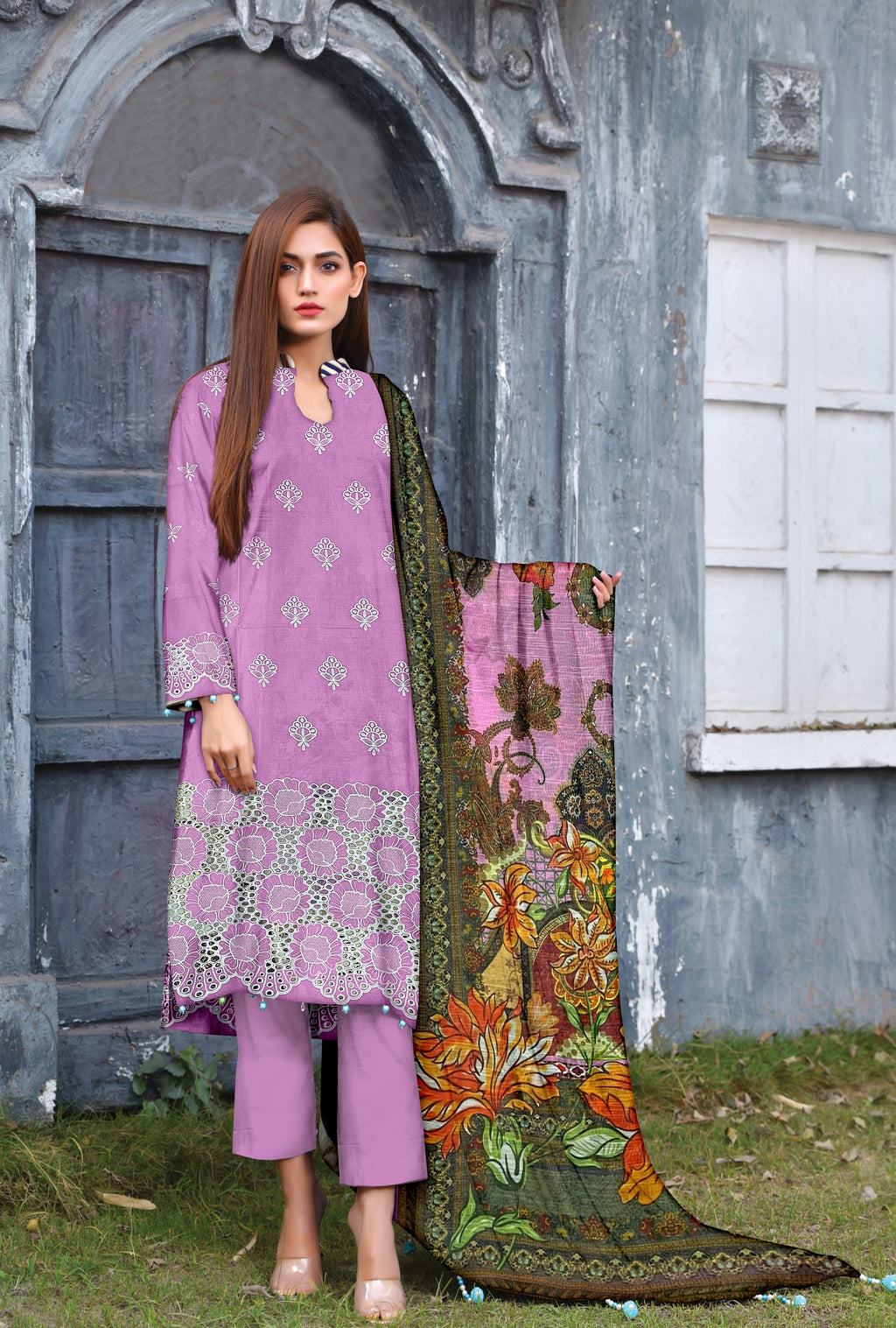 YASHFA NOOR CHIKANKARI COLLECTION 2025 SALE CK02