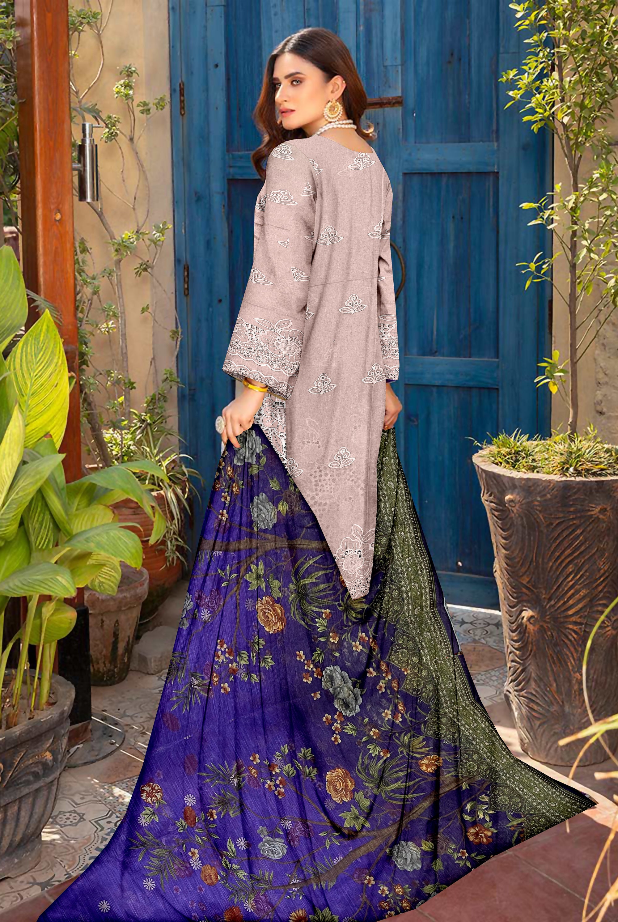 YASHFA NOOR CHIKANKARI COLLECTION 2025 SALE CK05
