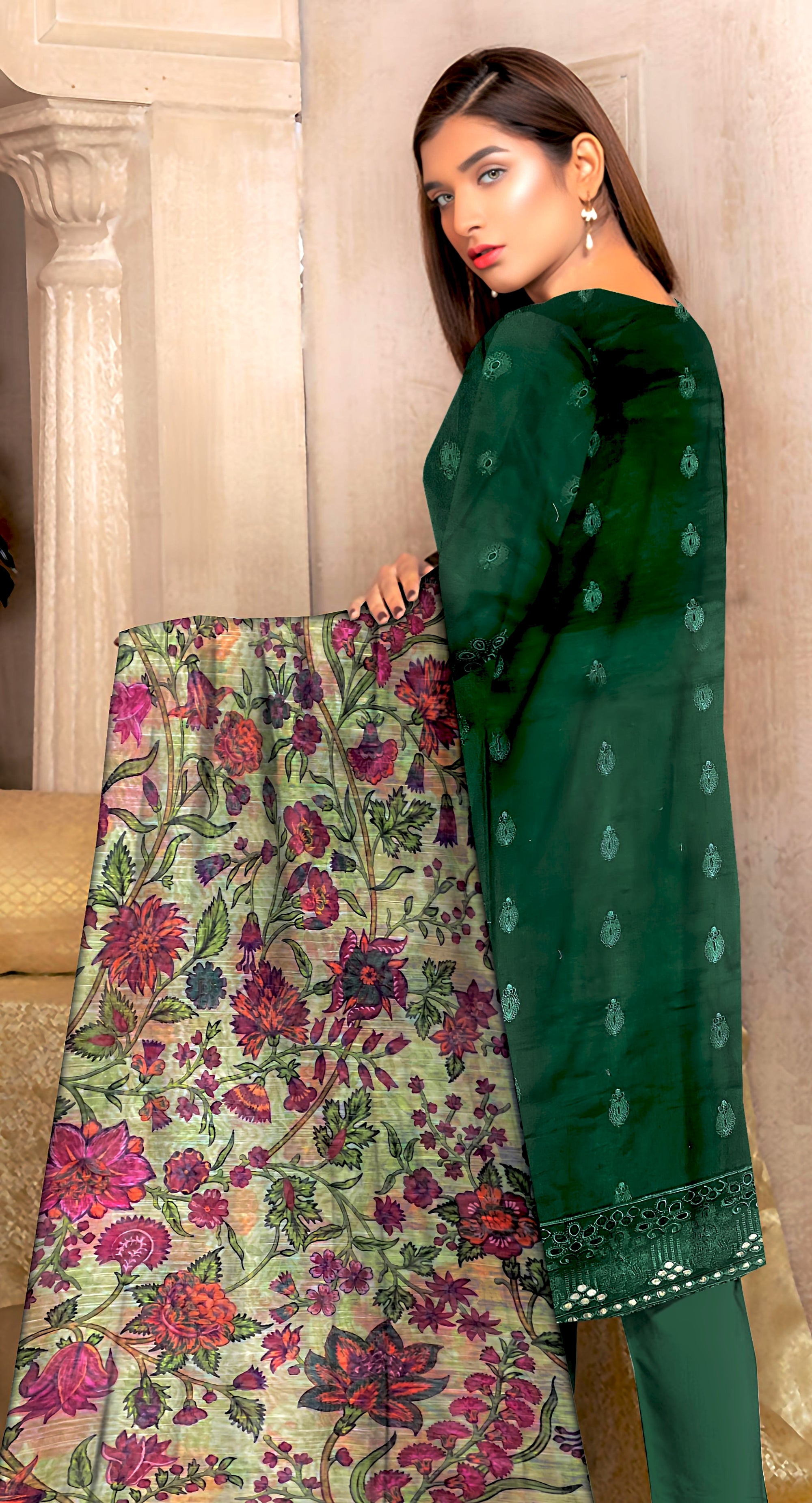 YASHFA NOOR LAWN CHIKANKARI COLLECTION UNSTICHED 3PC YC01